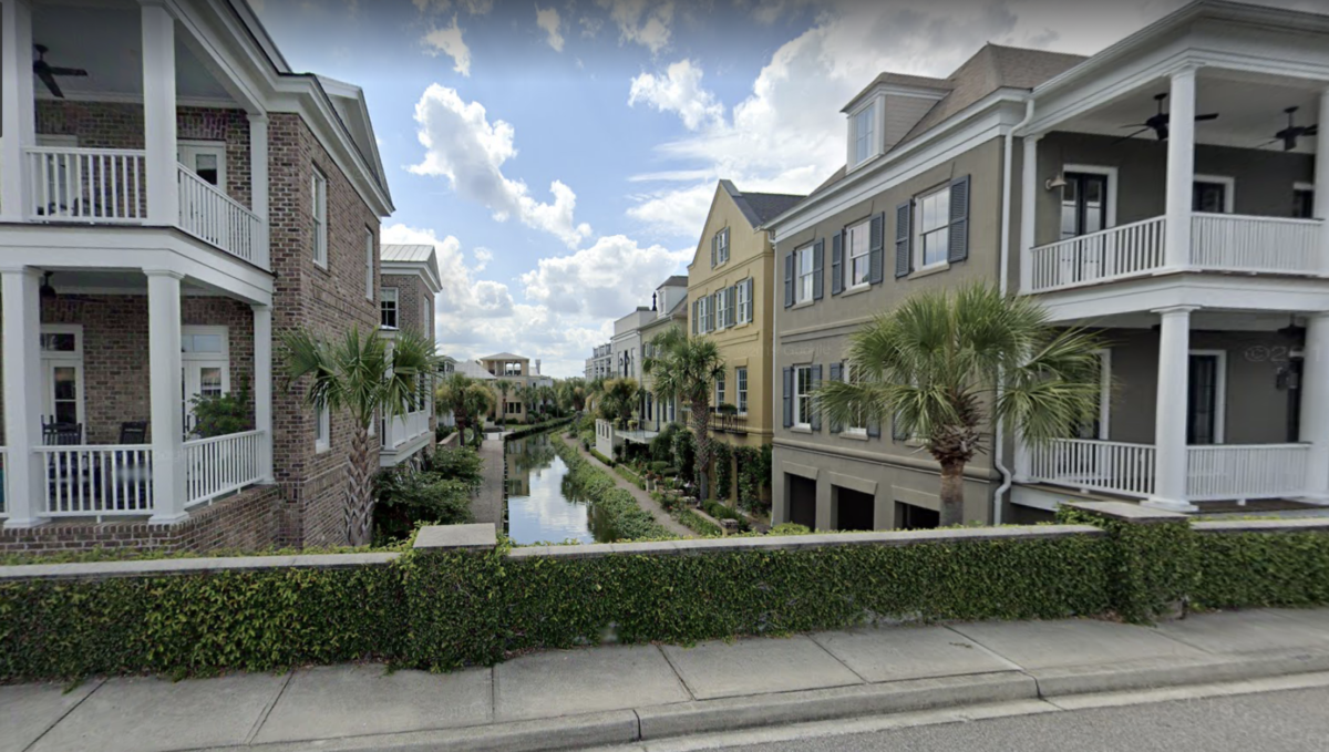 Eyes on I’on: Charleston’s New Urbanist Enclave